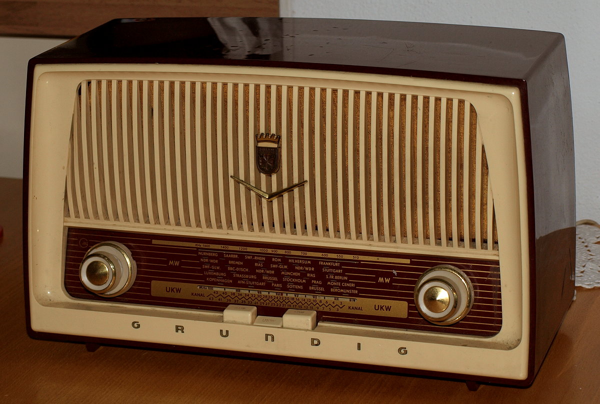 Grundig Musikgerät Type 87