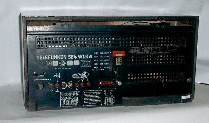 Datei:D 1935 Telefunken 564WLK RW.jpg