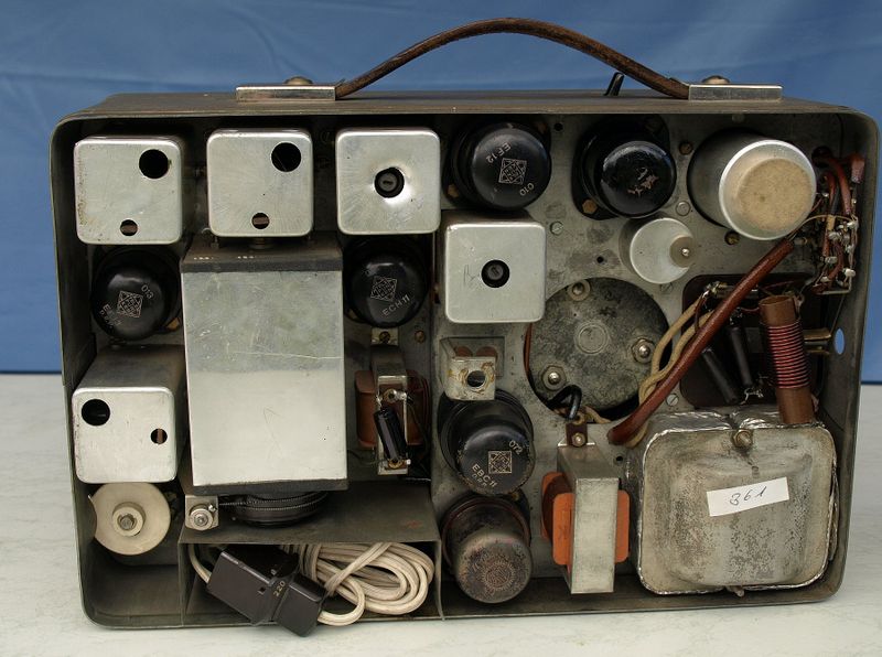 Datei:D 1939 Radione R2 Geraet Chassis.jpg