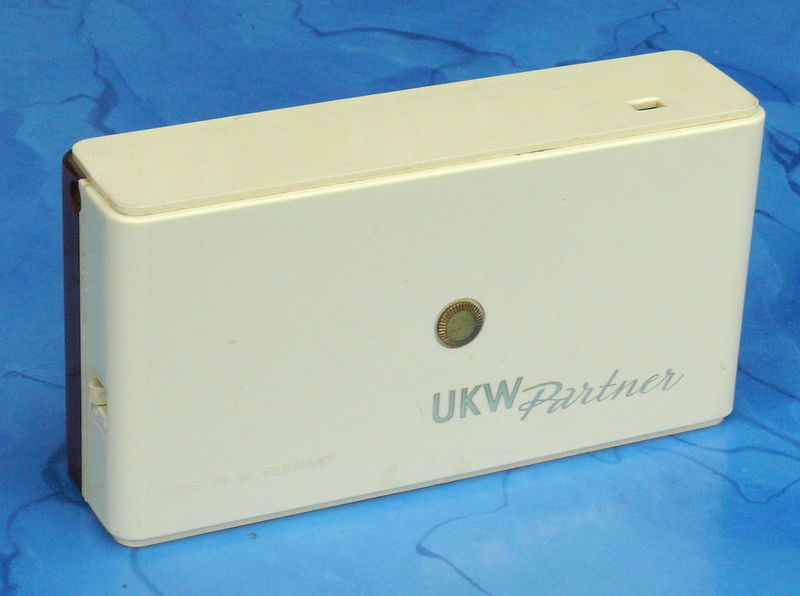 Datei:D 196x Telefunken UKW-Partner Back.jpg